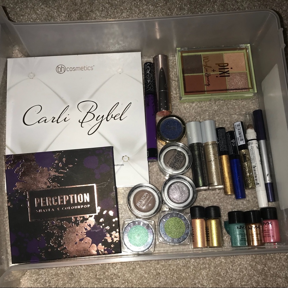 Gently used makeup (Authentic)